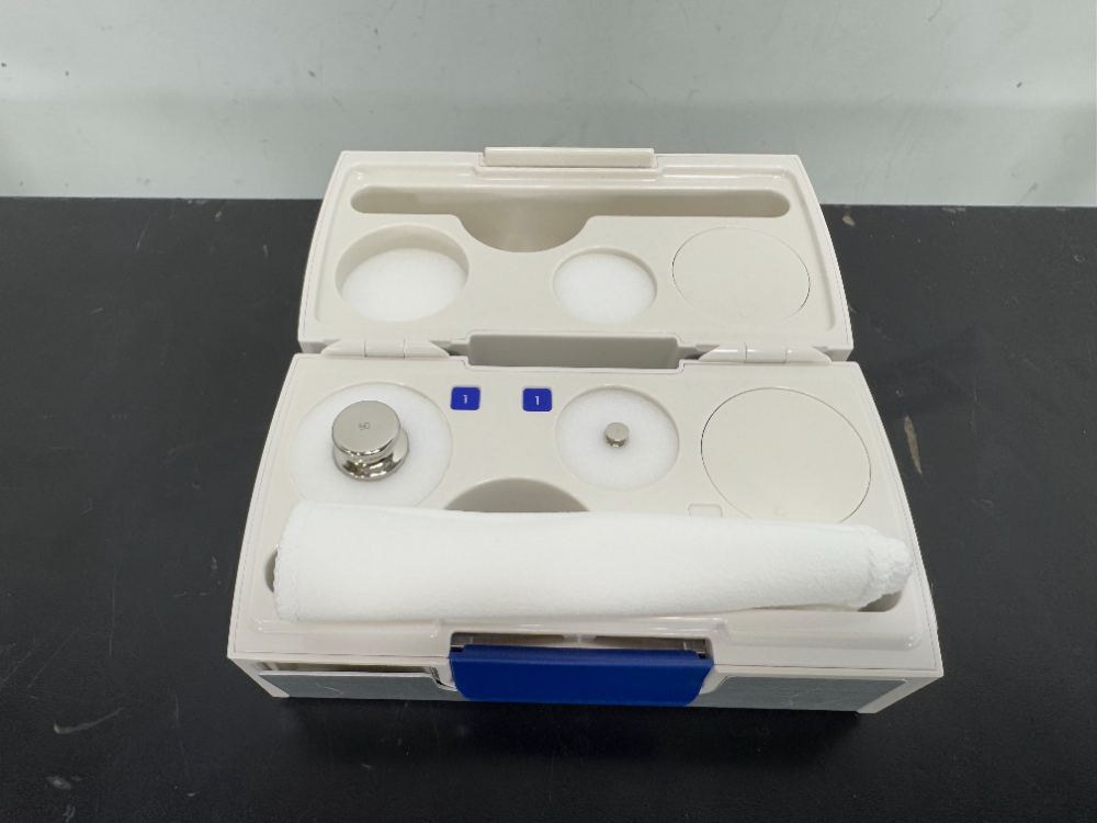 Image of Mettler Toledo CarePac S Weight Set